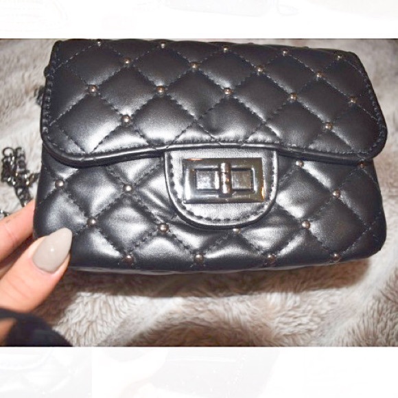 Cross-Body Vegan Leather Shoulder Bag - Picture 2 of 4